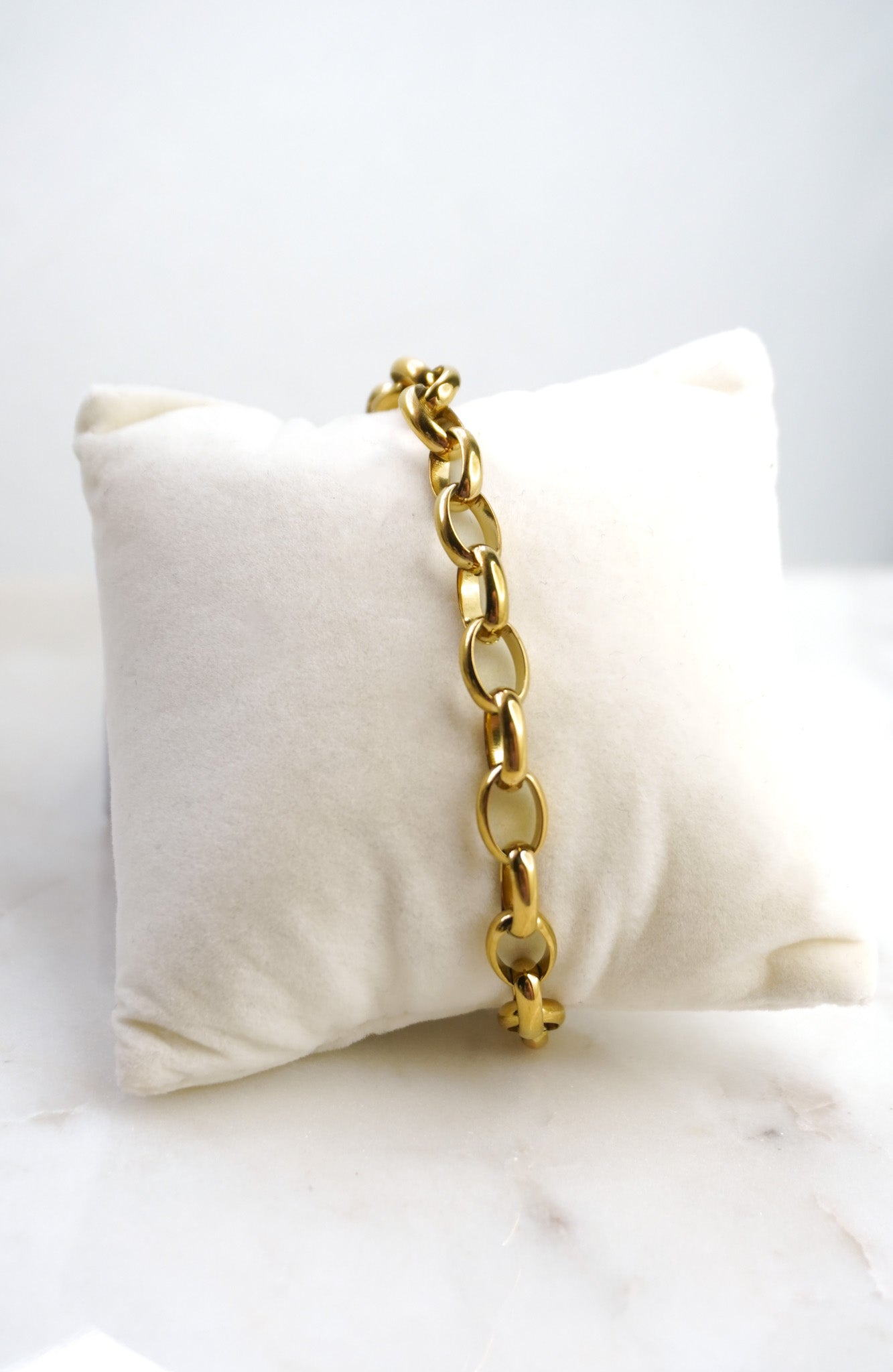 Oliva Bracelet
